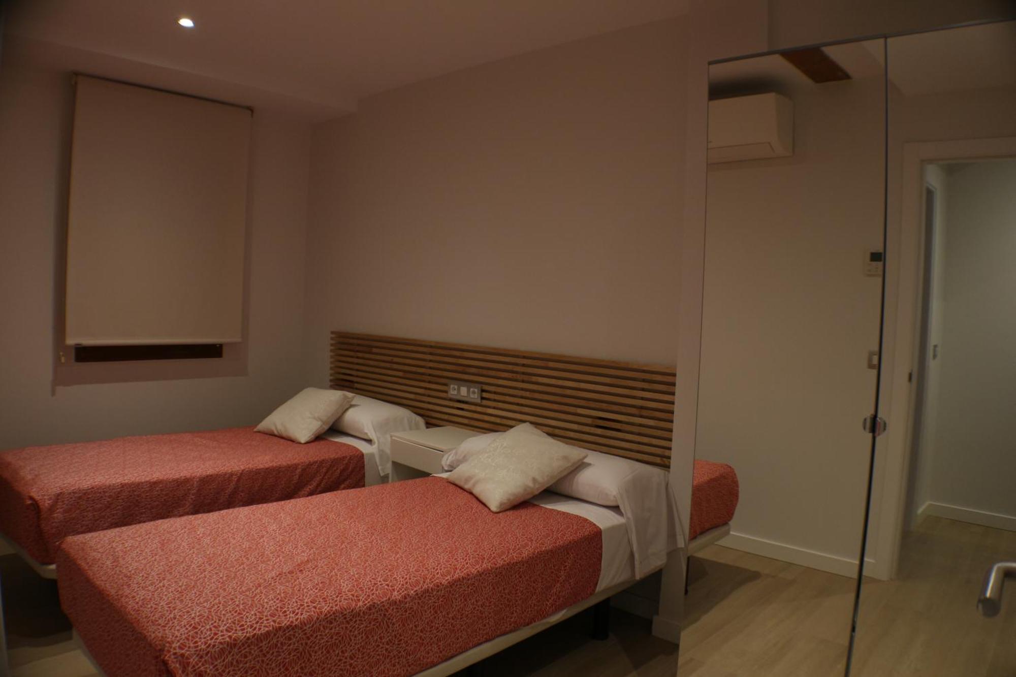 Apartamentos Picos De Europa ซานตานเดร์ ภายนอก รูปภาพ